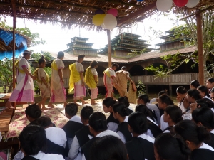 fete rassemblant des karen de thailande et de birmanie en decembre
